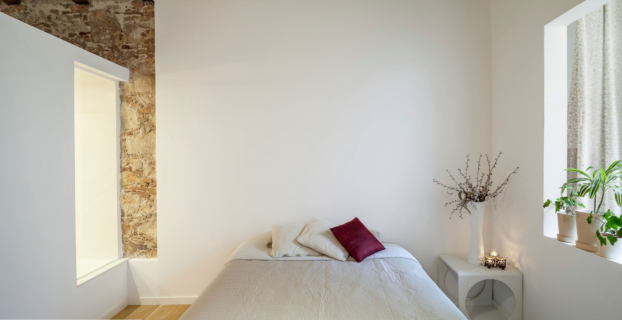 Renovation-Apartment-in-Les-Corts-bedroom