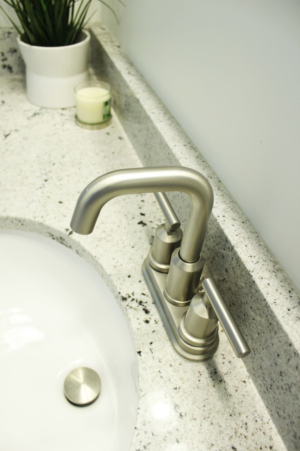 Choosing the right faucet for the bathroom sink