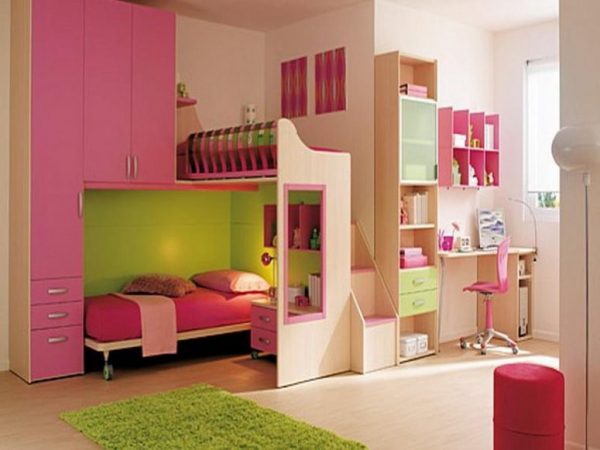 white-wall-combine-gray-wall_brown-end-of-bed_white-wooden-frame-headboard_storage-green-drawer_hearts-cotton-curta_small-bedroom-design-ideas-775x581