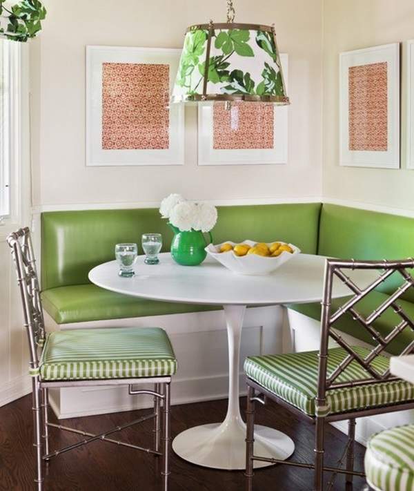 маленький зеленый угловой диван на кухню