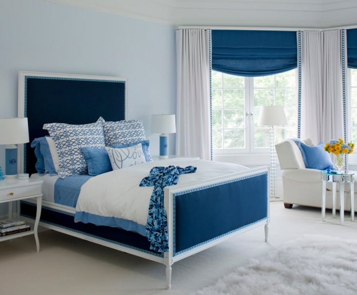 Сине-голубой интерьер спальни