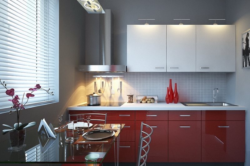 Контрастные фасады кухонной мебели для маленького помещения