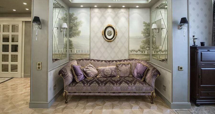 Роскошный диван в классическом стиле