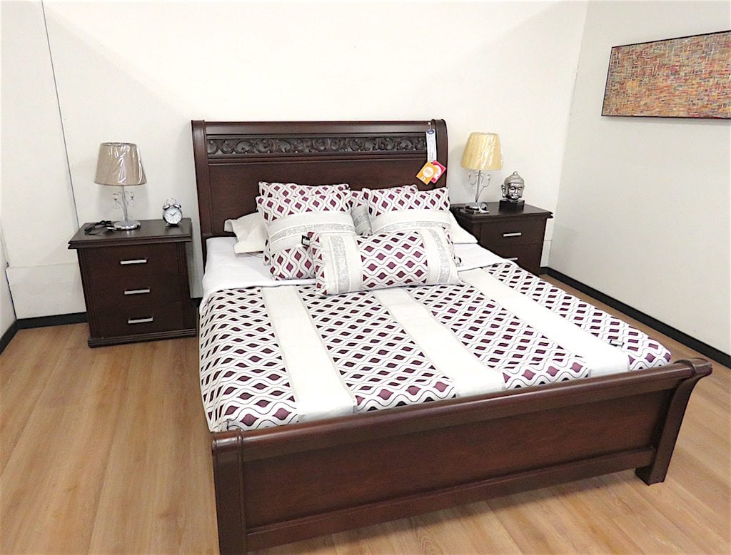 Bedroom furniture for sale at Fabricas Unidas