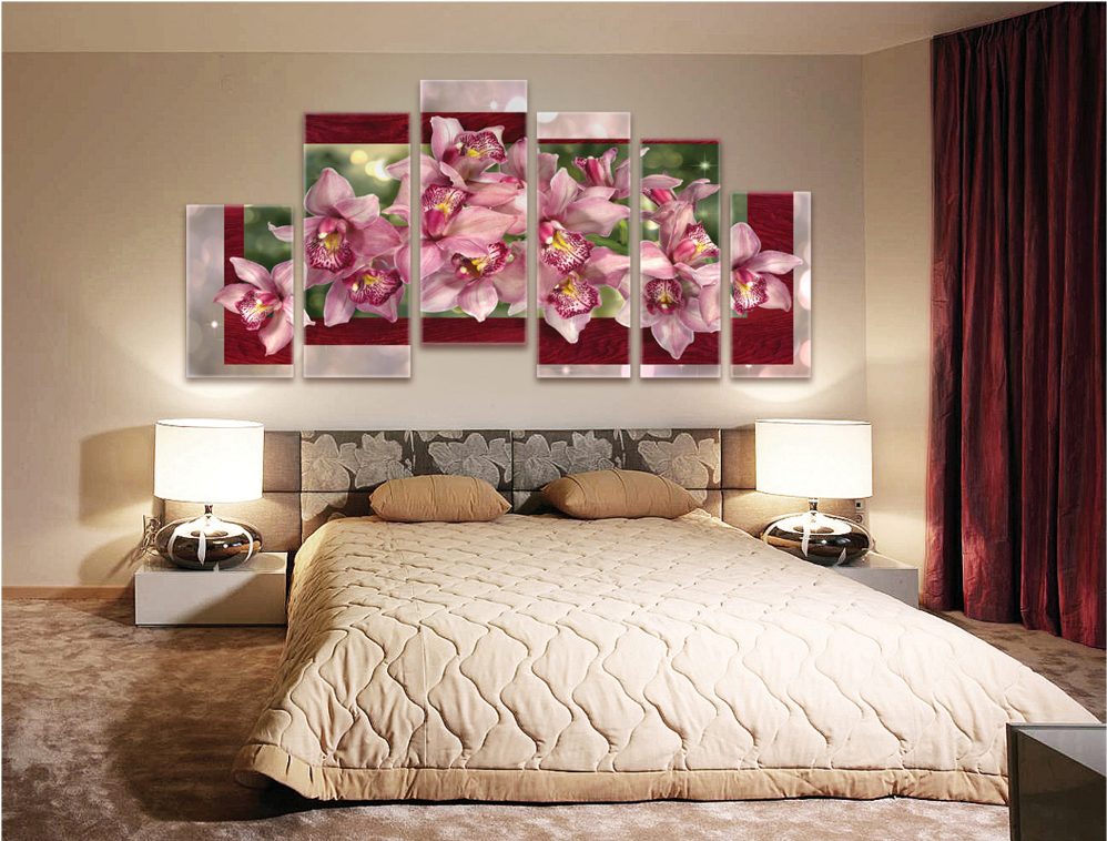 Фотообои в спальню над кроватью цветы
