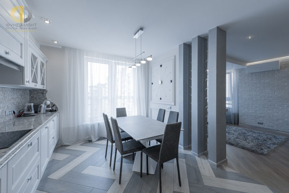 Интерьер кухни-столовой в серых тонах в современном стиле. Фото 2018 