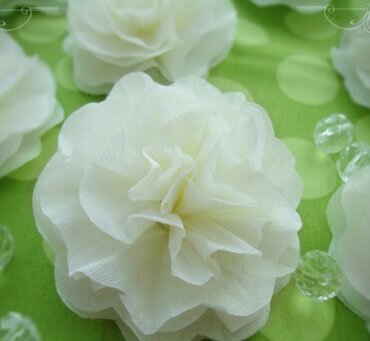 пример цветов из гофрированной бумаги — розы