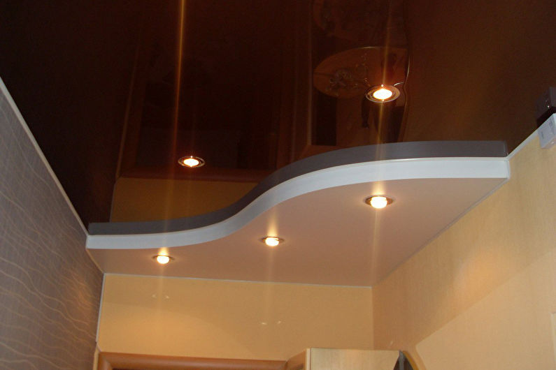 Натяжной потолок в прихожей - Освещение и подсветка