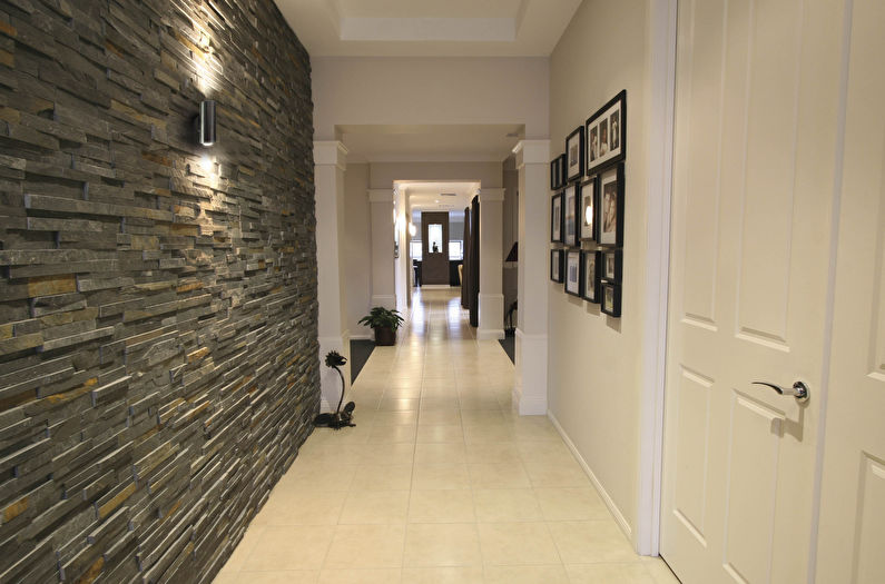 Декоративный камень в интерьере прихожей и коридора - фото