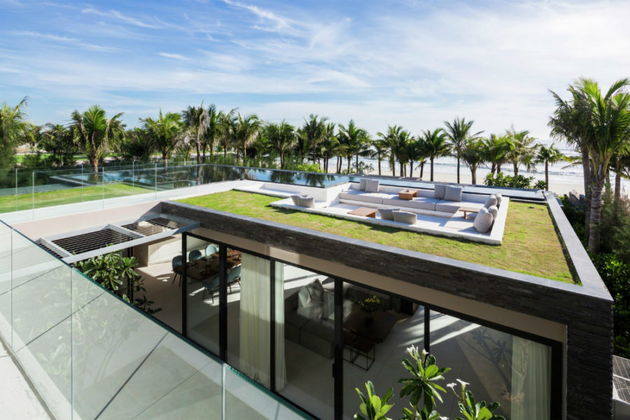 Naman Villa by MIA Design Studio
