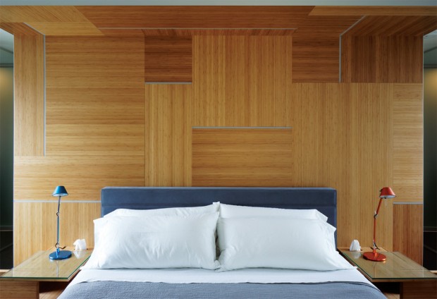 Спрессованный бамбуковые панели в изголовье кровати